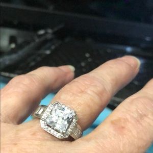 Square cut zirconium ring